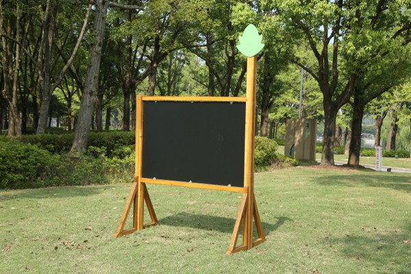 Wisdom Outdoor-Kreidetafel für Outdoor-Lernraum - Freiluftklassenzimmer