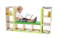 Bücherregal mit integriertem Sitz für Kinder