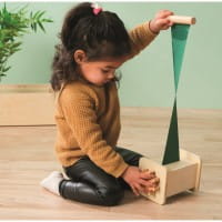 Montessori "Wickel den Stoff"