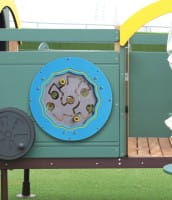 Wisdom Outdoor Spielplatzgerät “Eisenbahn”, mit Kreichtunnel